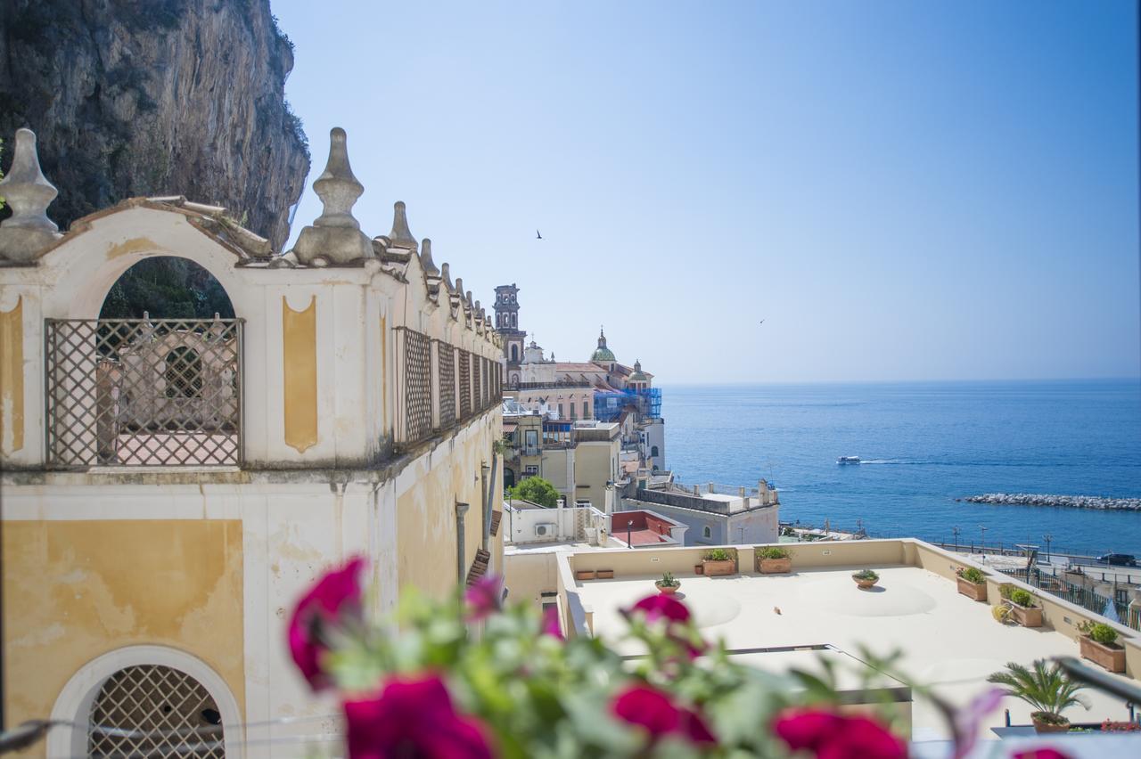 Monastero Santa Rosalia Apartment Atrani Bagian luar foto